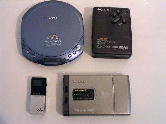 与苹果iPhone一样，索尼Walkman家族是一个时代的经典